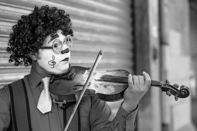 Man playing the violin grayscale images

